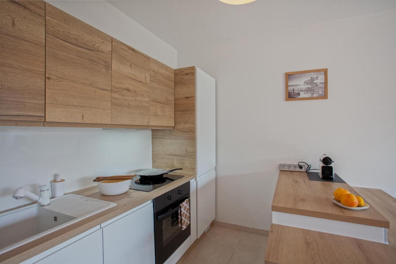 Playa Marina Apartment บาสเตีย ภายนอก รูปภาพ